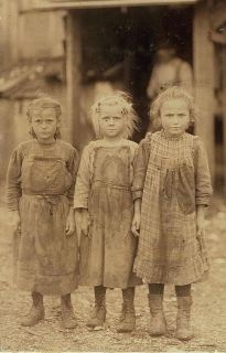 Six-year-old girls at South Carolina cannery in 1911.