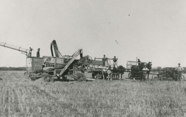 1930s Spirit River AB threshing crew